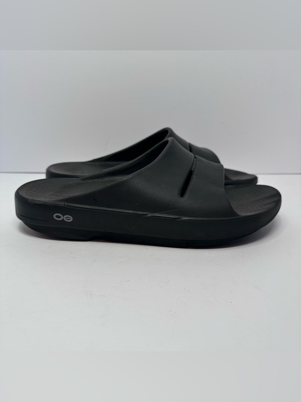 Oofos Ooahh Black Recovery Slides Sandals Womens Size 10 Mens Size 8 Sport